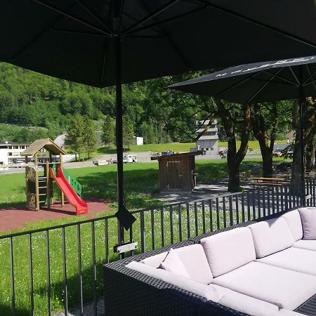 Linthal Hotel Toedi מראה חיצוני תמונה