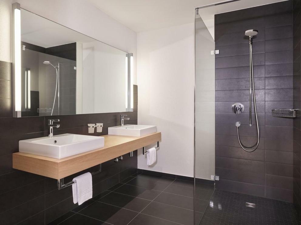 Linthal Hotel Toedi מראה חיצוני תמונה