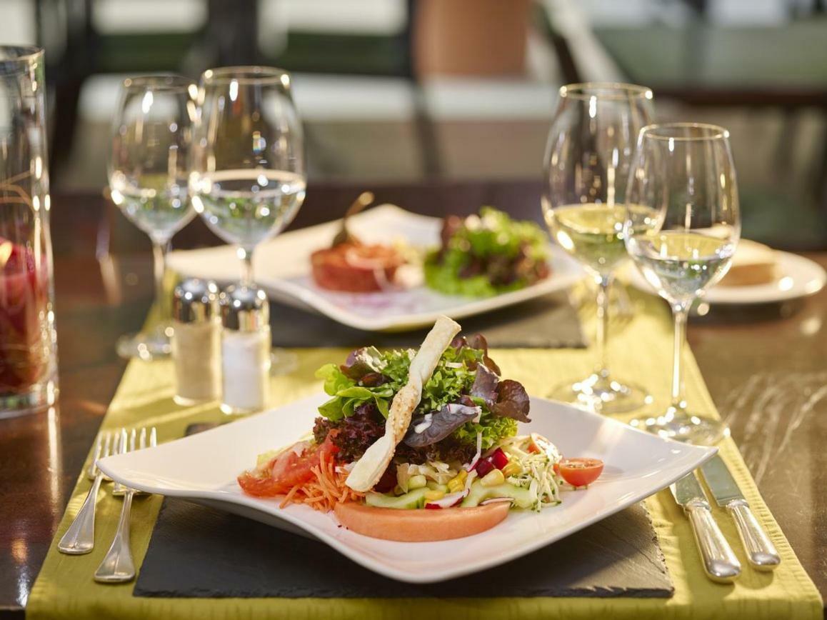 Linthal Hotel Toedi מראה חיצוני תמונה